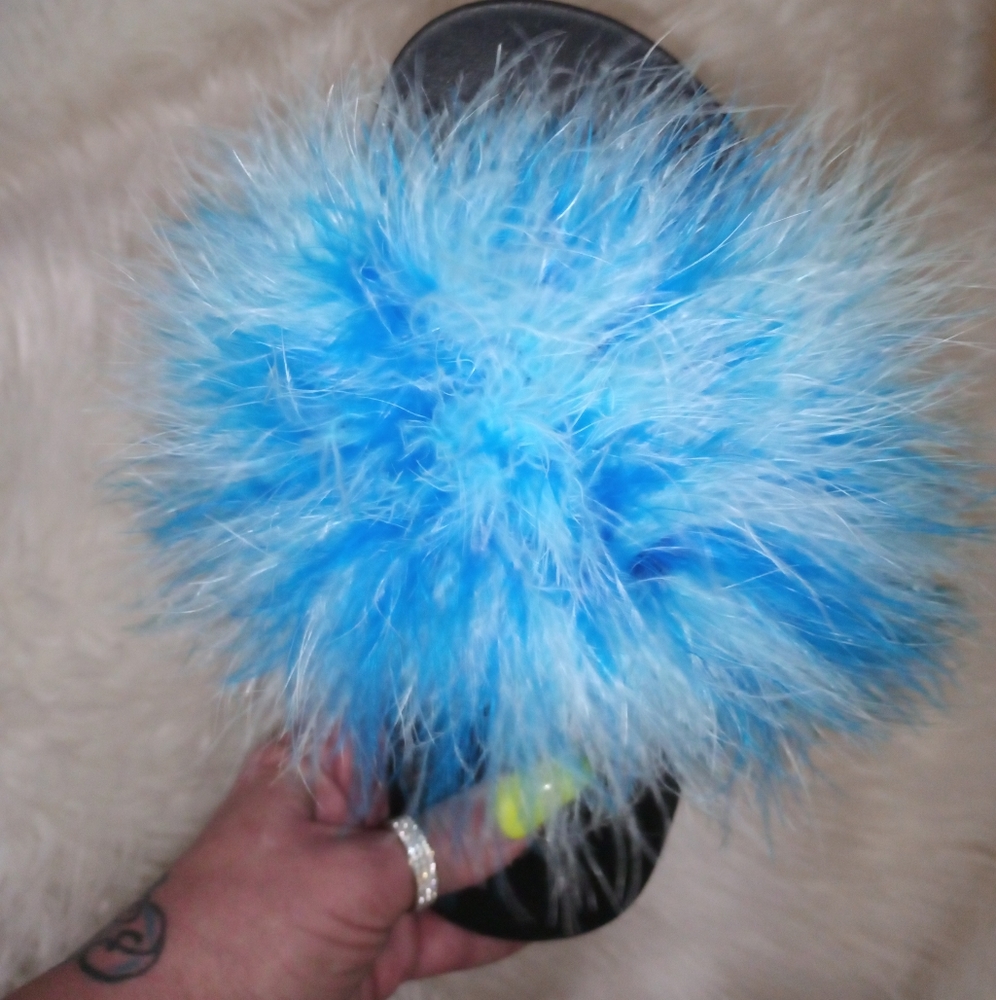 Sizes 5-12 Fluffy Slides